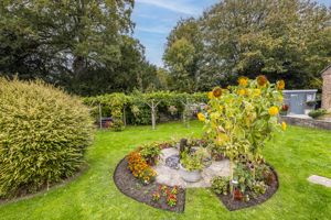 Photo 27- click for photo gallery